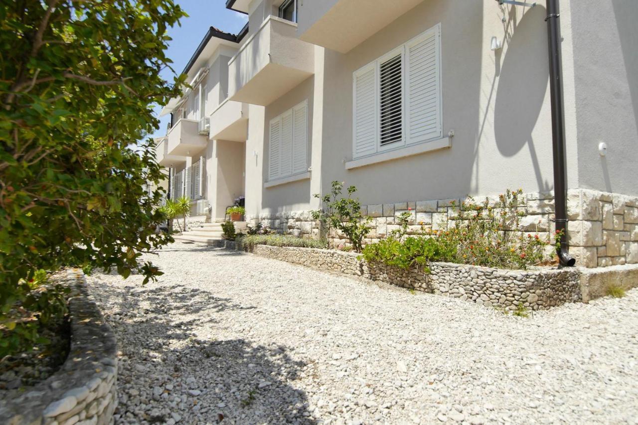 Apartment Beach Makarska Exterior photo